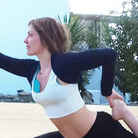 julie yoga3